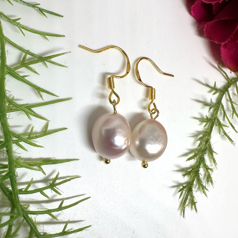 NEW⚜️Freshwater Baroque Pearl Dangly Earrings - Picture 2 of 5